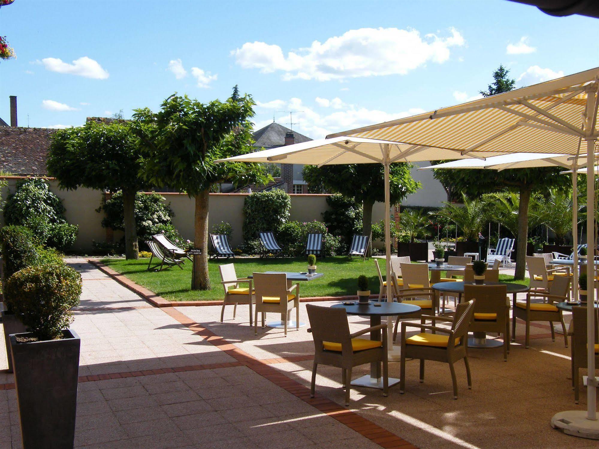 Auberge Du Cheval Blanc - Teritoria Selles-Saint-Denis المظهر الخارجي الصورة